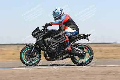 media/Aug-04-2024-TrackDaz (Sun) [[e1ff0814b6]]/Group B/1220pm (Wheelie Bump)/
